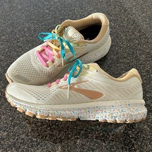Brooks Ghost 12 Vanilla Sprinkles Limited Edition